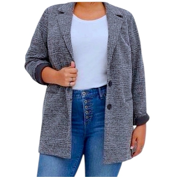 NEW TORRID STUDIO Double Knit Boyfriend Blazer Grey Plaid Size 2X TORRID 2 NWOT - Picture 1 of 17